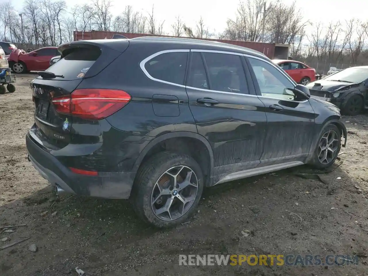 3 Фотография поврежденного автомобиля WBXHT3C5XK3H35305 BMW X1 2019