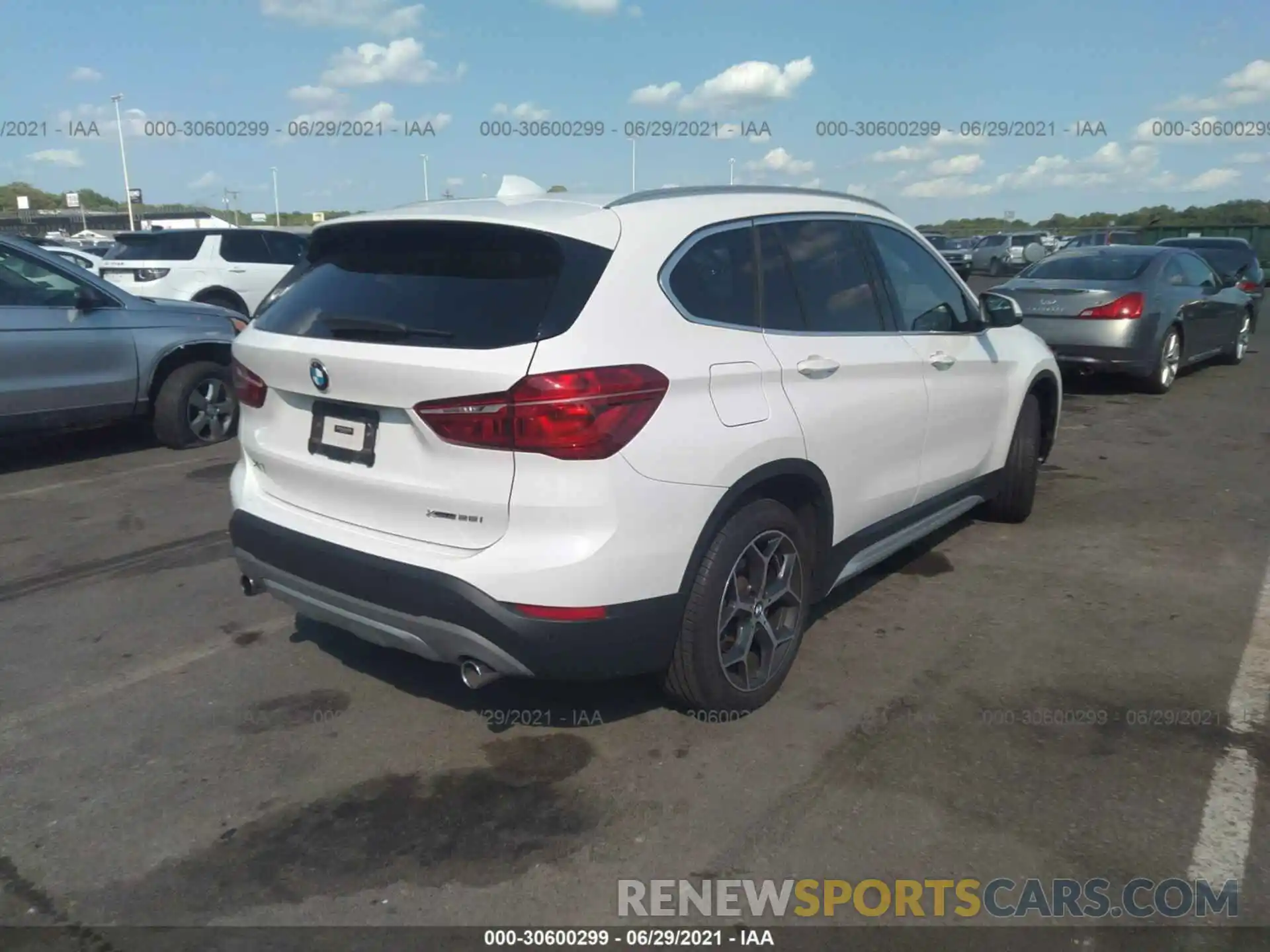 4 Photograph of a damaged car WBXHT3C5XK3H35966 BMW X1 2019