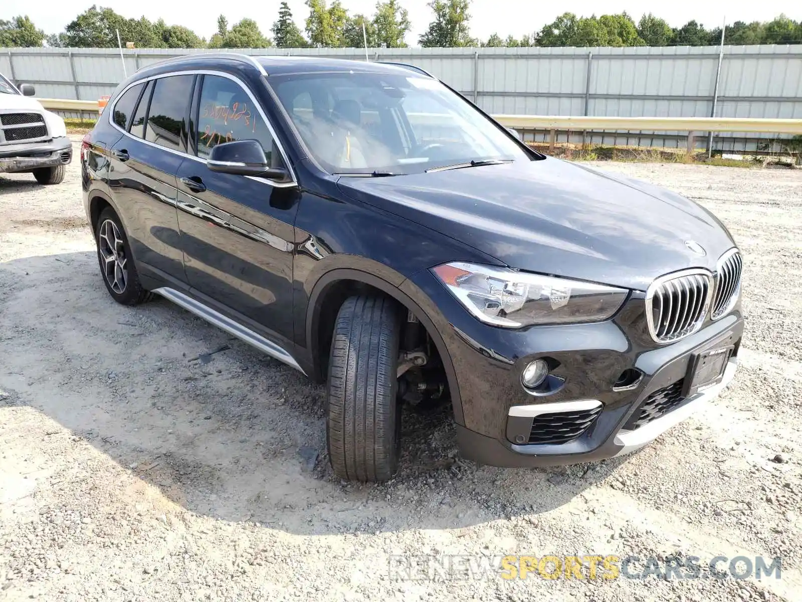 1 Photograph of a damaged car WBXHT3C5XK3H36132 BMW X1 2019