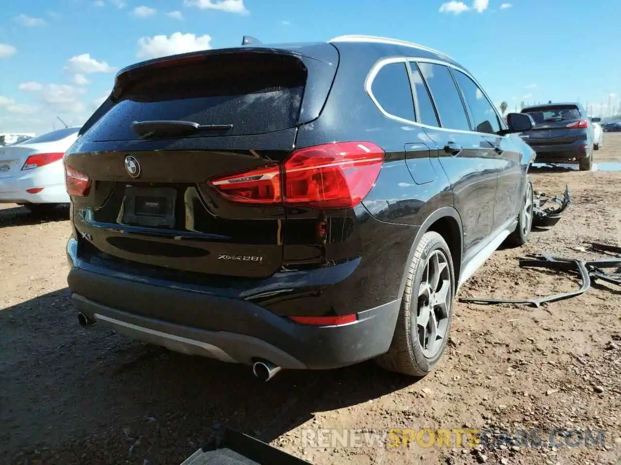 4 Фотография поврежденного автомобиля WBXHT3C5XK3H36468 BMW X1 2019