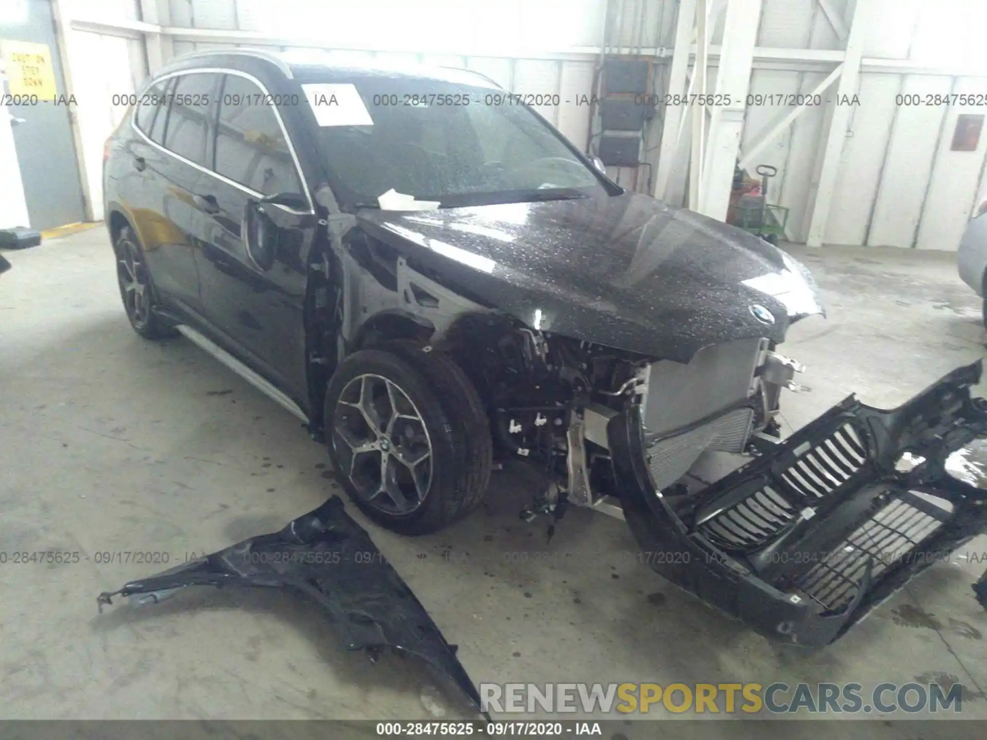1 Фотография поврежденного автомобиля WBXHT3C5XK5L37321 BMW X1 2019