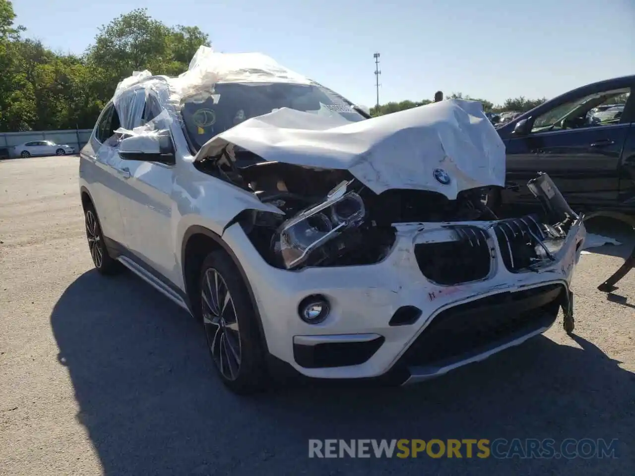 1 Photograph of a damaged car WBXHT3C5XK5L37416 BMW X1 2019