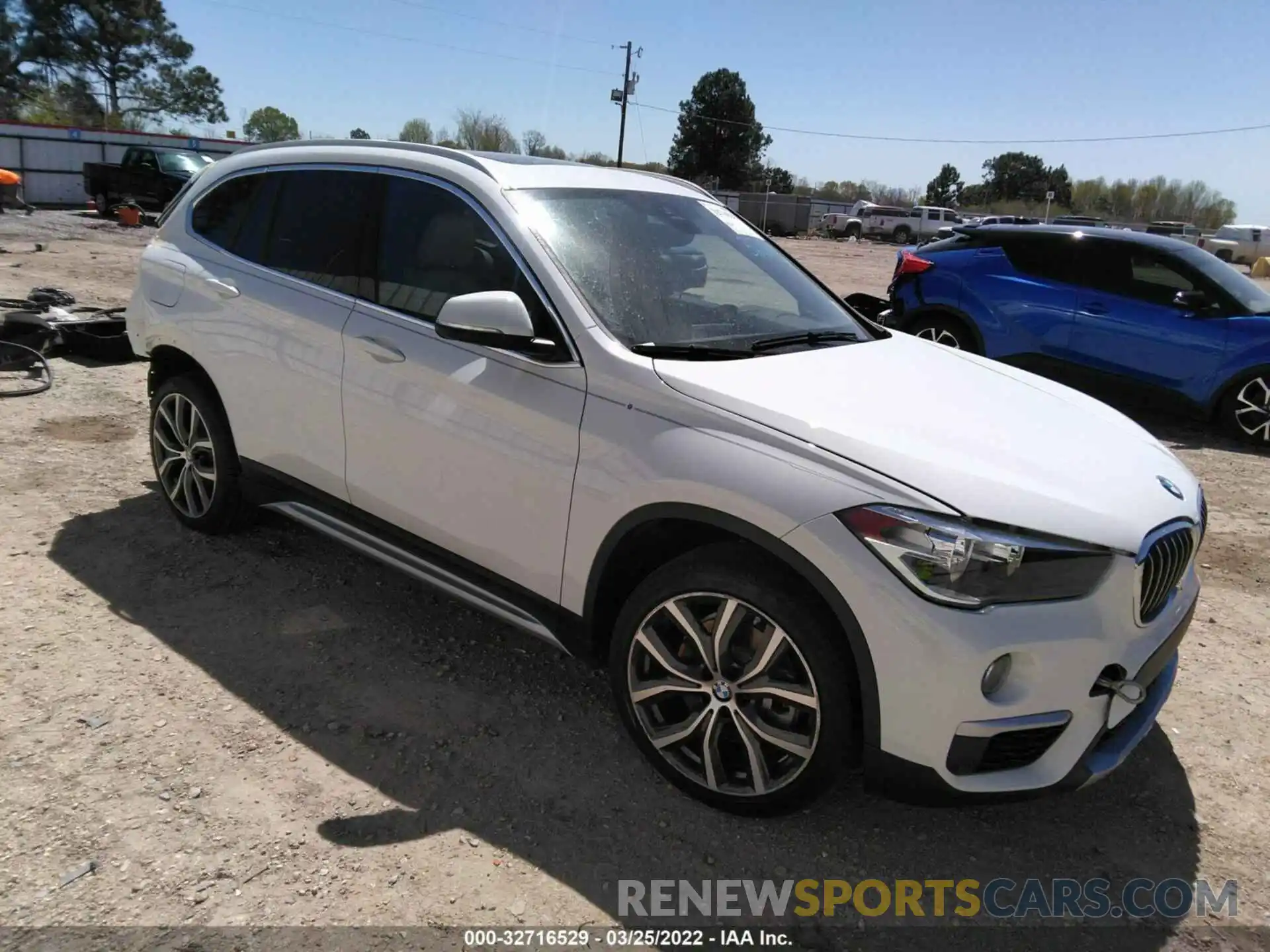 1 Photograph of a damaged car WBXHU7C50K5L10133 BMW X1 2019