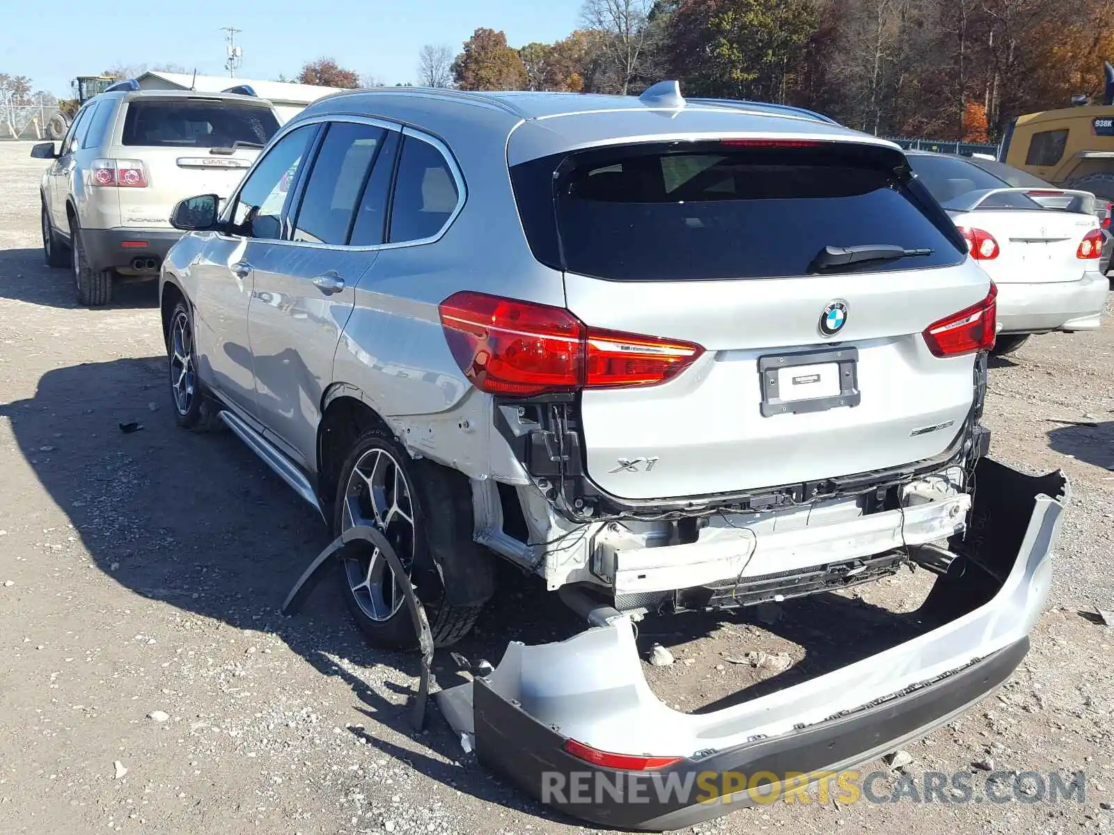 3 Photograph of a damaged car WBXHU7C51K3H45158 BMW X1 2019