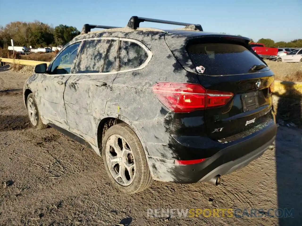 3 Photograph of a damaged car WBXHU7C51K3H45242 BMW X1 2019