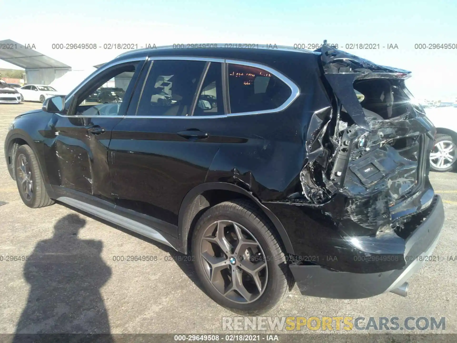 3 Фотография поврежденного автомобиля WBXHU7C51K3H45614 BMW X1 2019