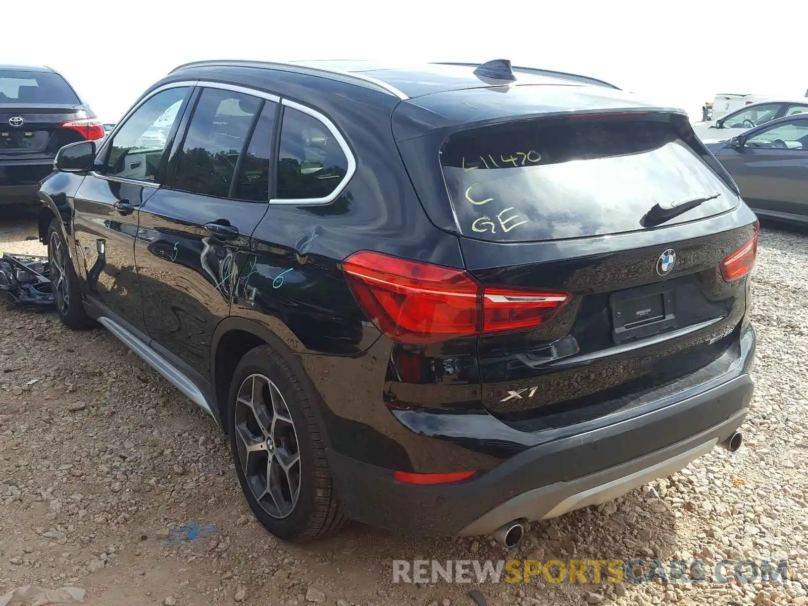 3 Photograph of a damaged car WBXHU7C51K5L11470 BMW X1 2019