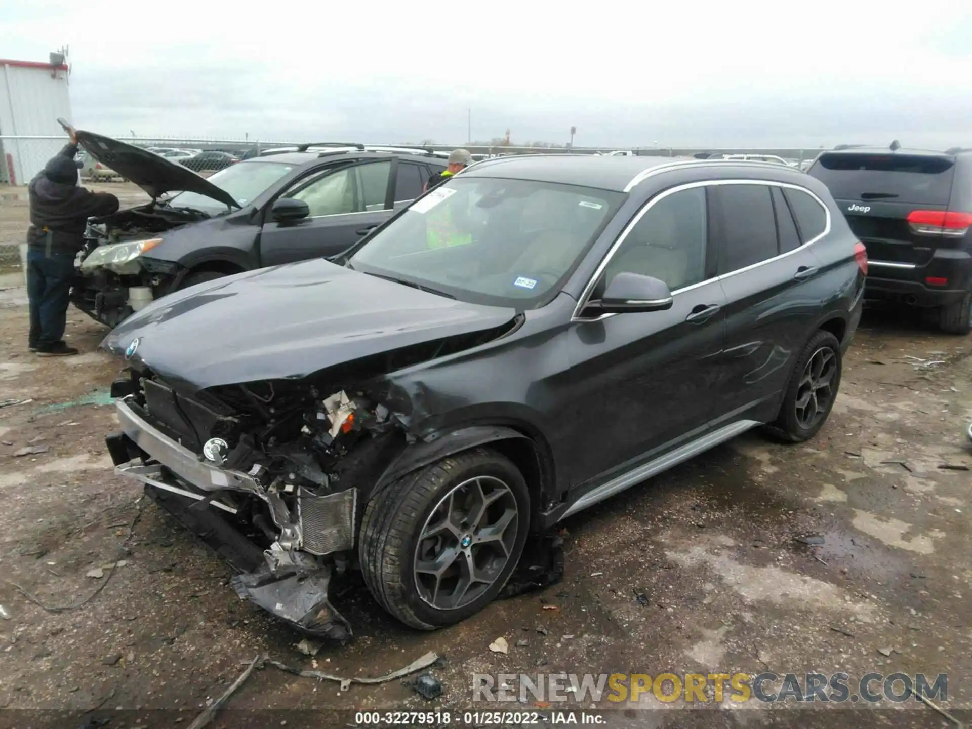 2 Фотография поврежденного автомобиля WBXHU7C52K3H44262 BMW X1 2019