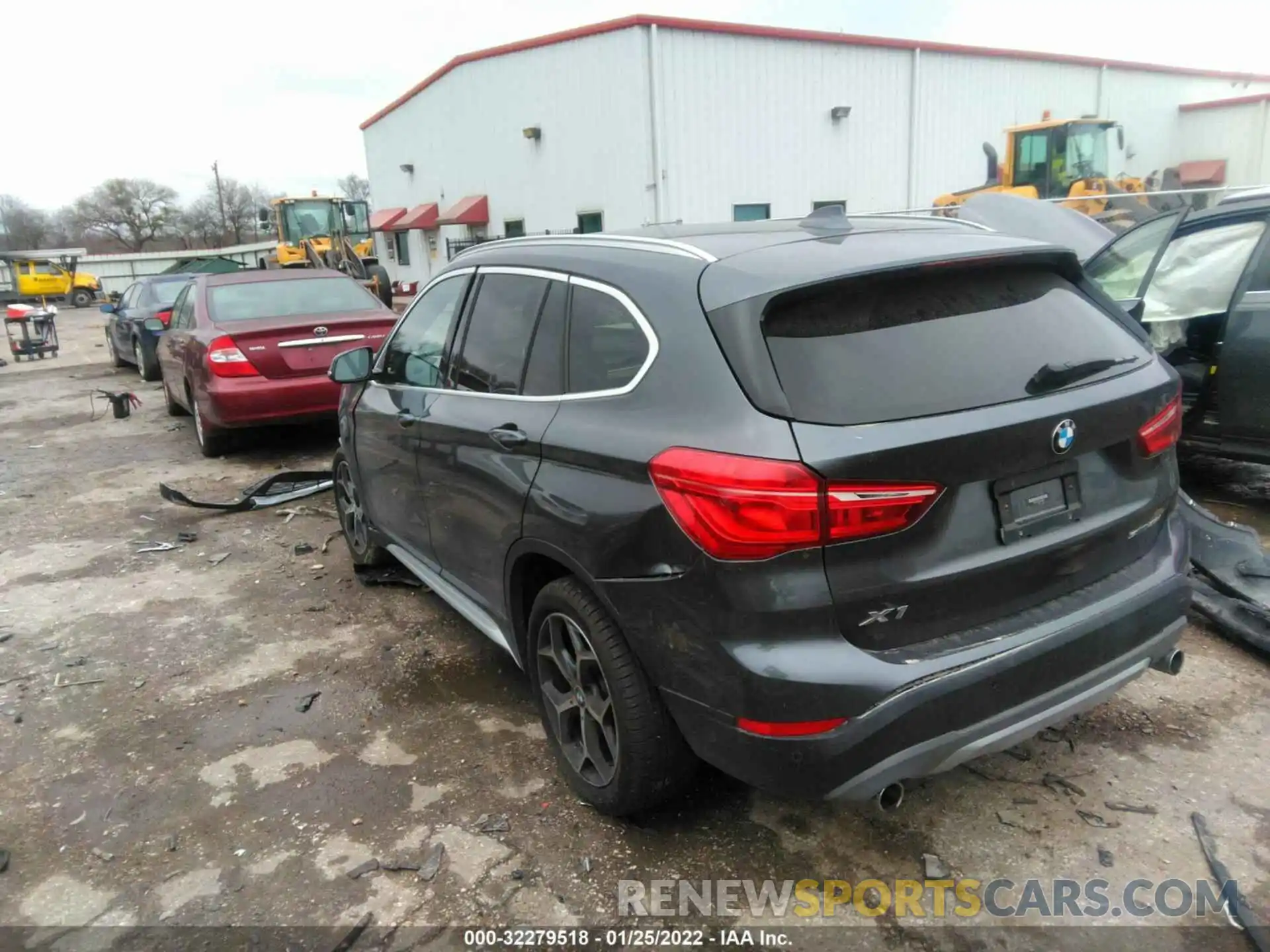 3 Фотография поврежденного автомобиля WBXHU7C52K3H44262 BMW X1 2019