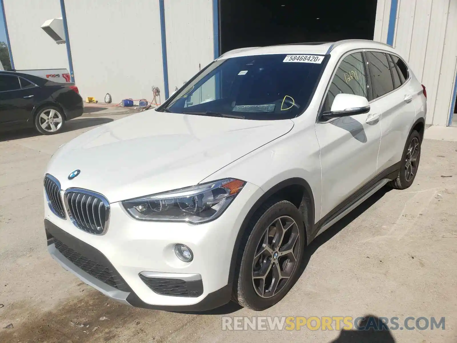 2 Фотография поврежденного автомобиля WBXHU7C53K3H44593 BMW X1 2019