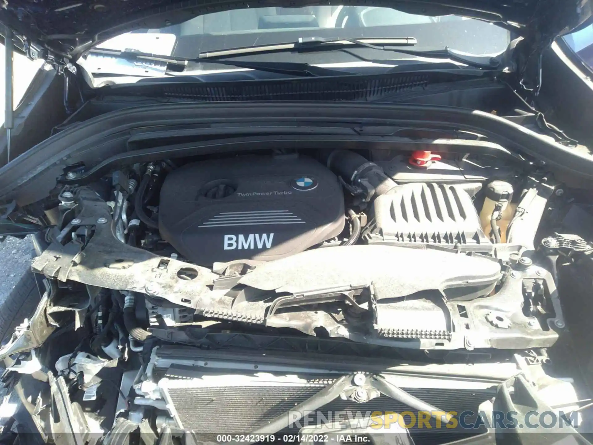 10 Фотография поврежденного автомобиля WBXHU7C53K3H45677 BMW X1 2019