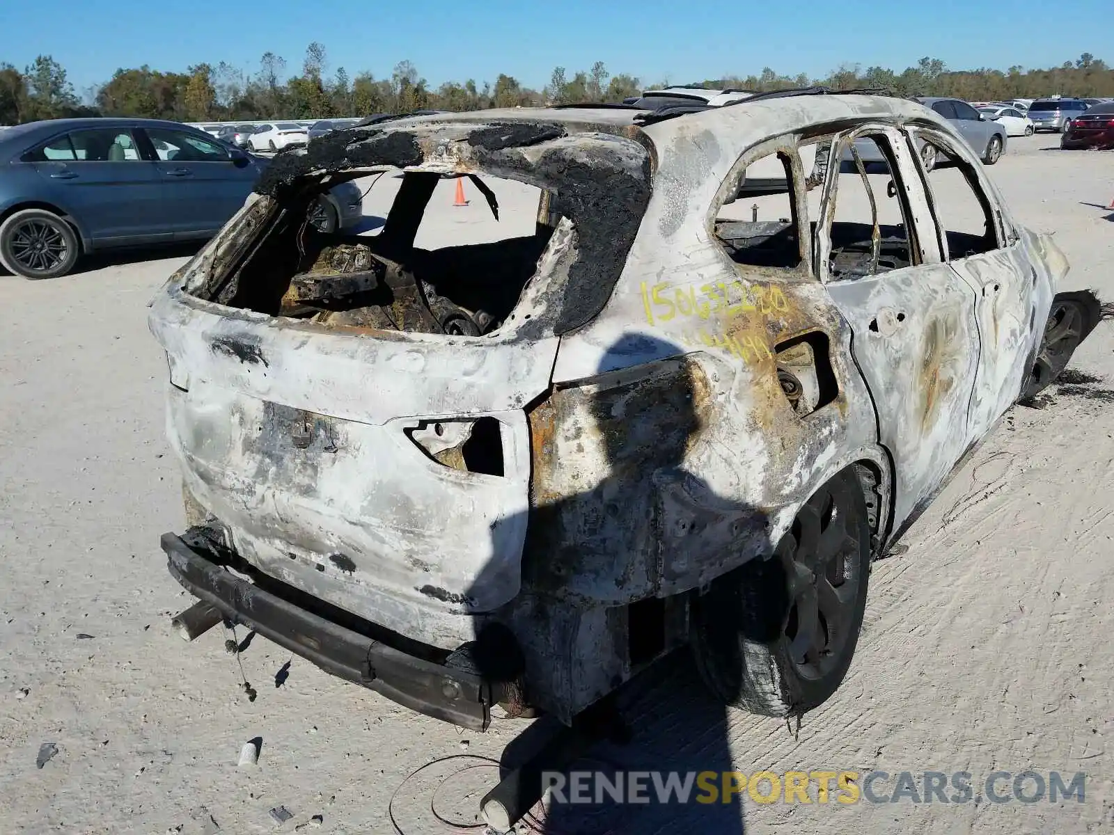 4 Photograph of a damaged car WBXHU7C54K3H44649 BMW X1 2019