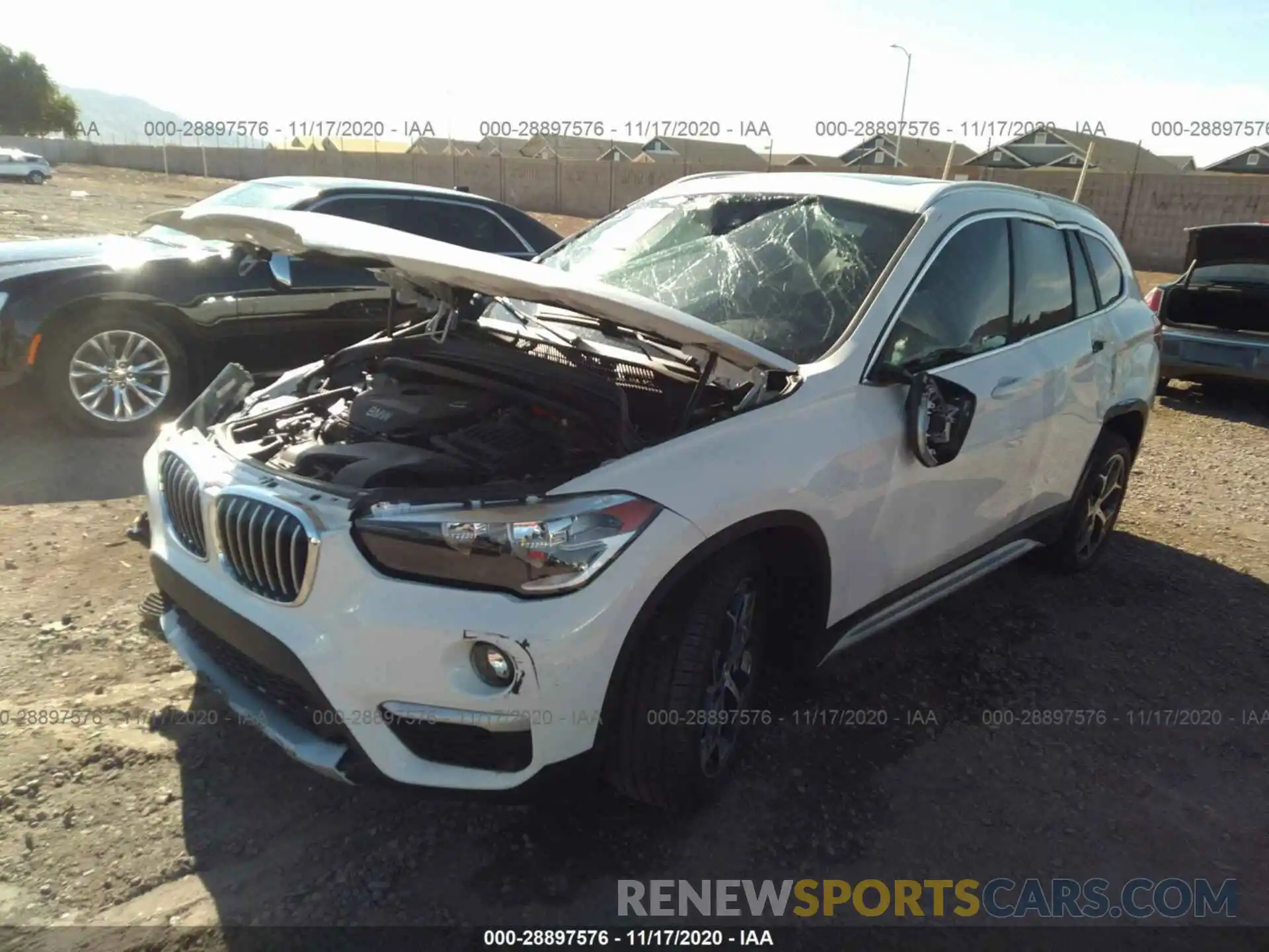 2 Фотография поврежденного автомобиля WBXHU7C54K5L09972 BMW X1 2019