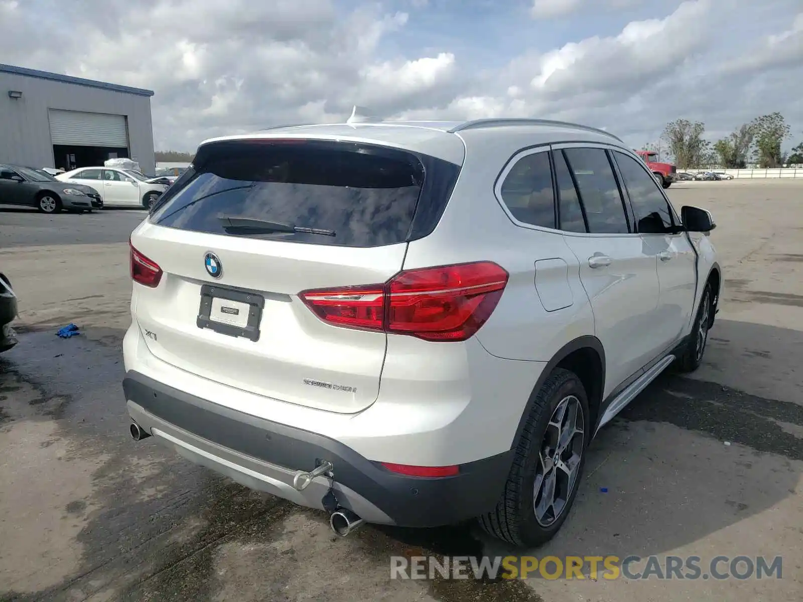 4 Фотография поврежденного автомобиля WBXHU7C54K5L09986 BMW X1 2019