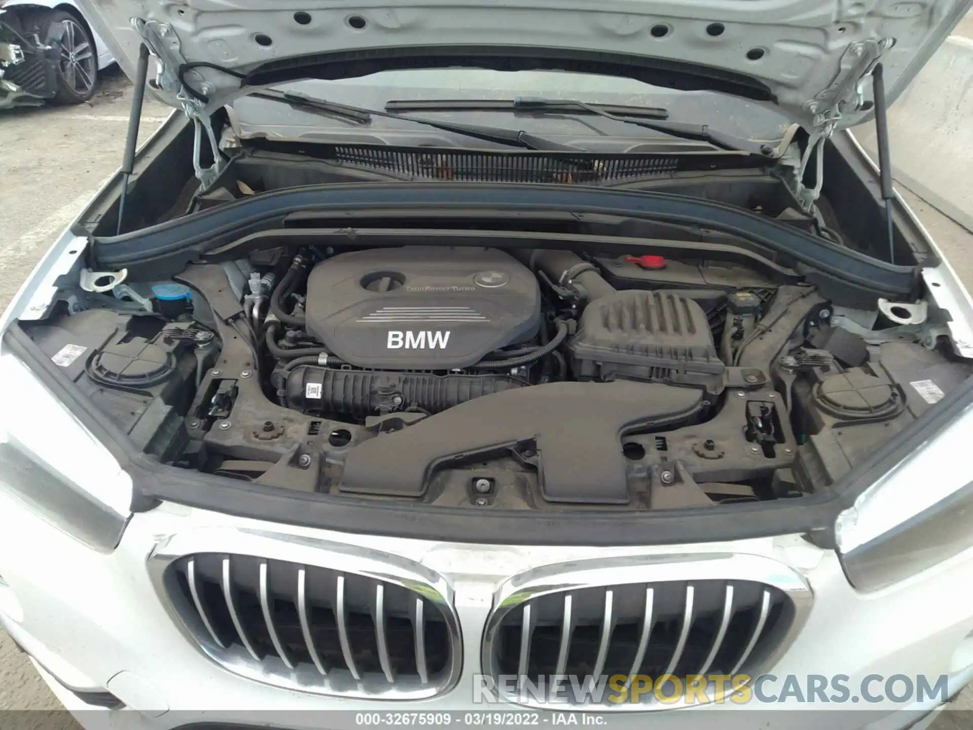 10 Фотография поврежденного автомобиля WBXHU7C54K5N02459 BMW X1 2019