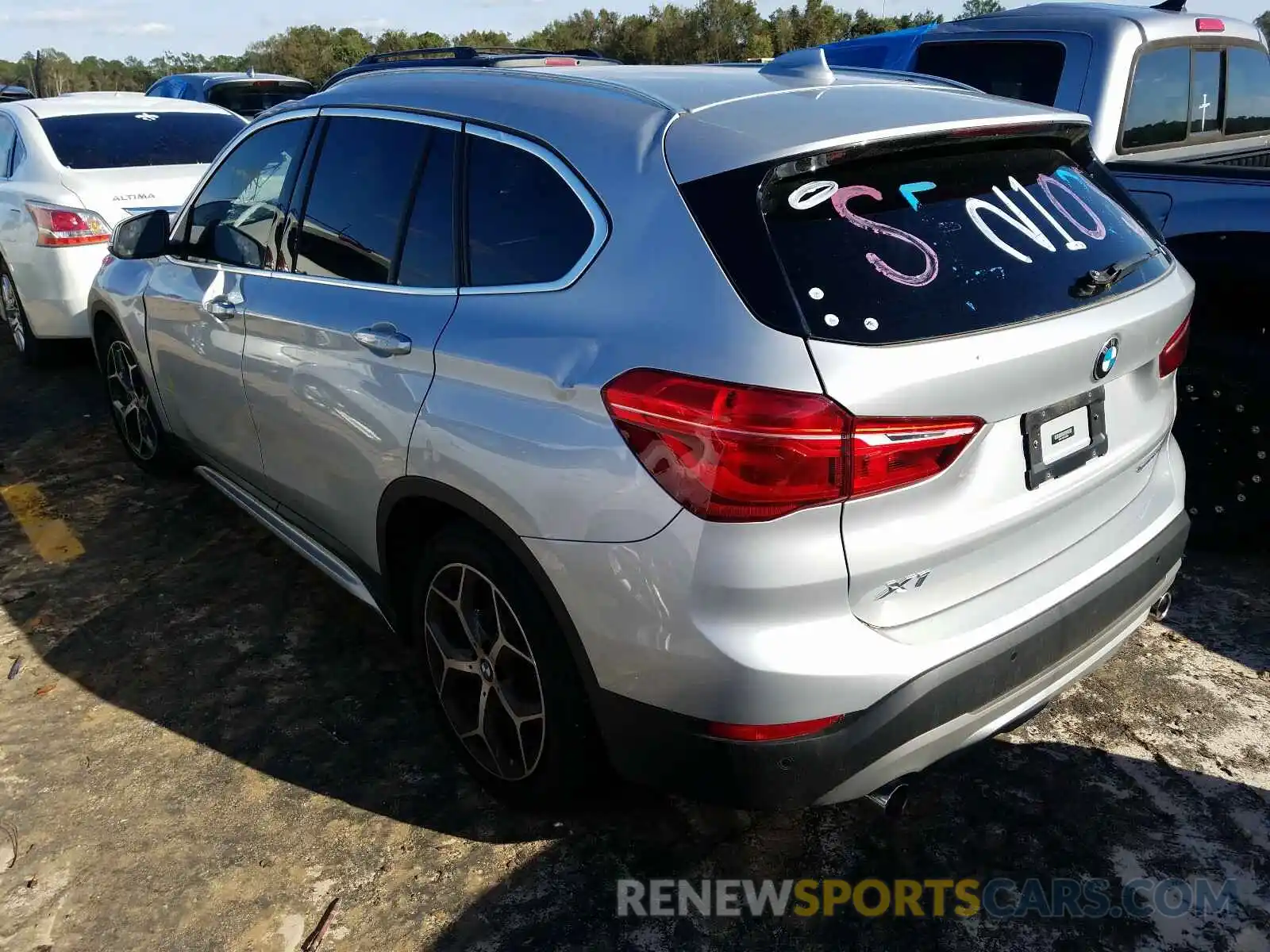 3 Photograph of a damaged car WBXHU7C55K5L09821 BMW X1 2019