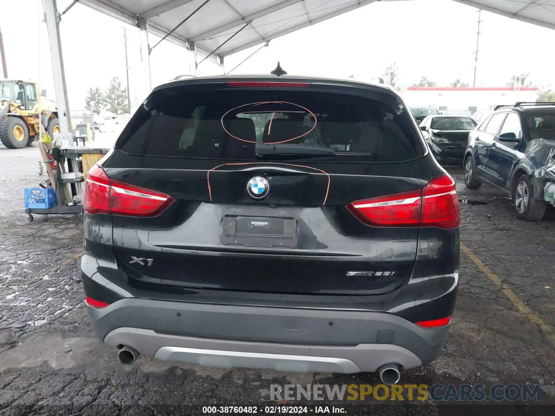 17 Photograph of a damaged car WBXHU7C55K5L11228 BMW X1 2019