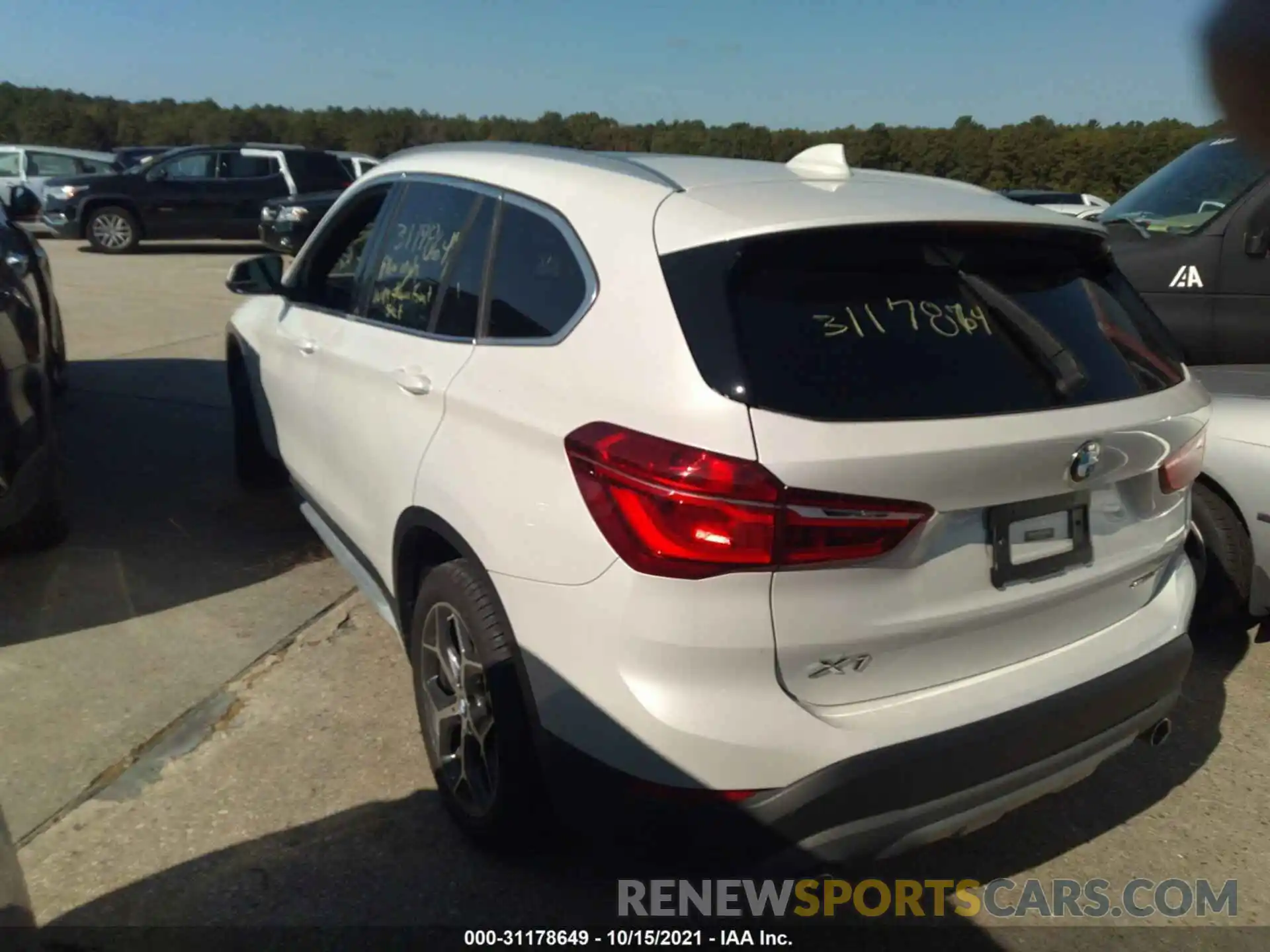 3 Photograph of a damaged car WBXHU7C55K5L11505 BMW X1 2019