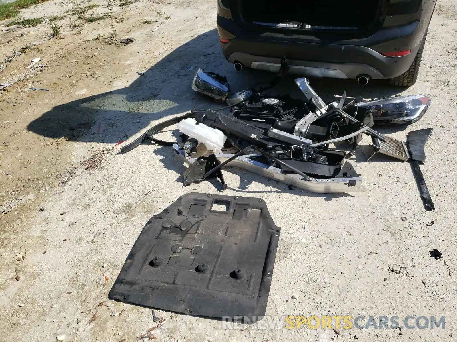 9 Photograph of a damaged car WBXHU7C56K3H44233 BMW X1 2019