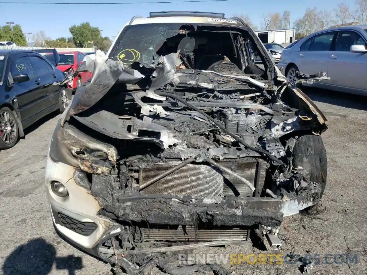 9 Photograph of a damaged car WBXHU7C56K3H44474 BMW X1 2019