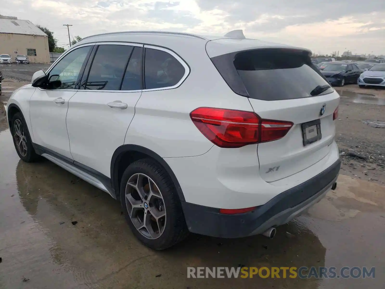 3 Photograph of a damaged car WBXHU7C57K3H44533 BMW X1 2019