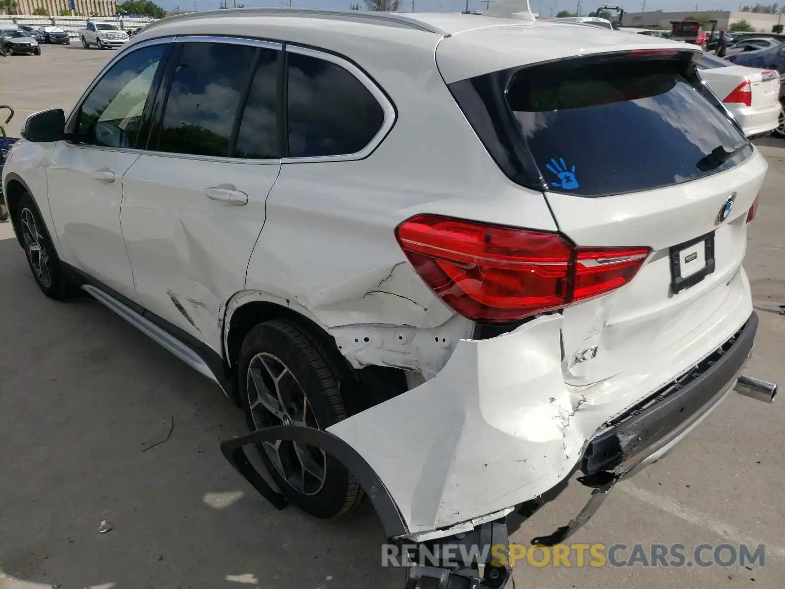 9 Photograph of a damaged car WBXHU7C57K5N42728 BMW X1 2019