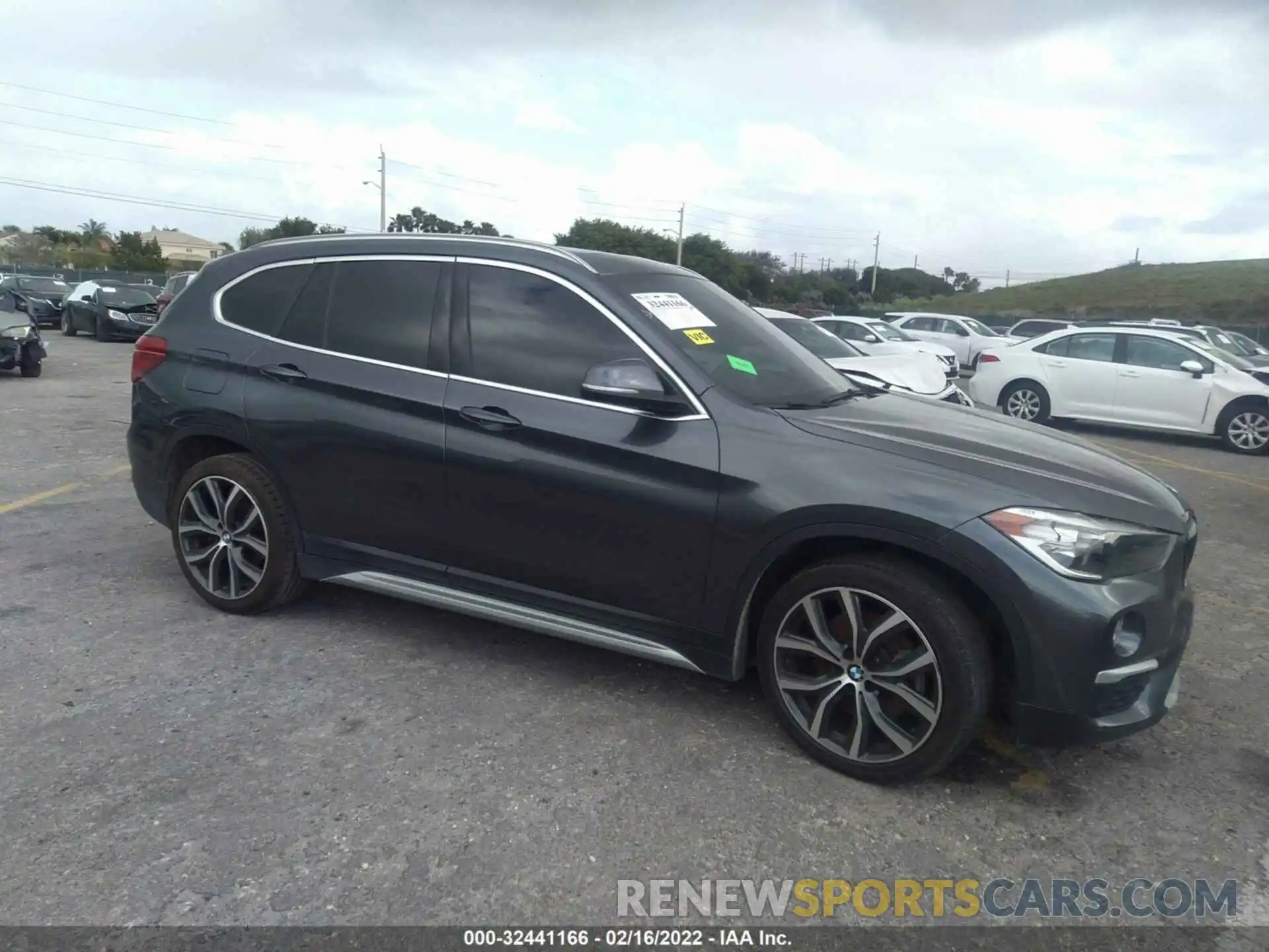 1 Photograph of a damaged car WBXHU7C58K5L10753 BMW X1 2019