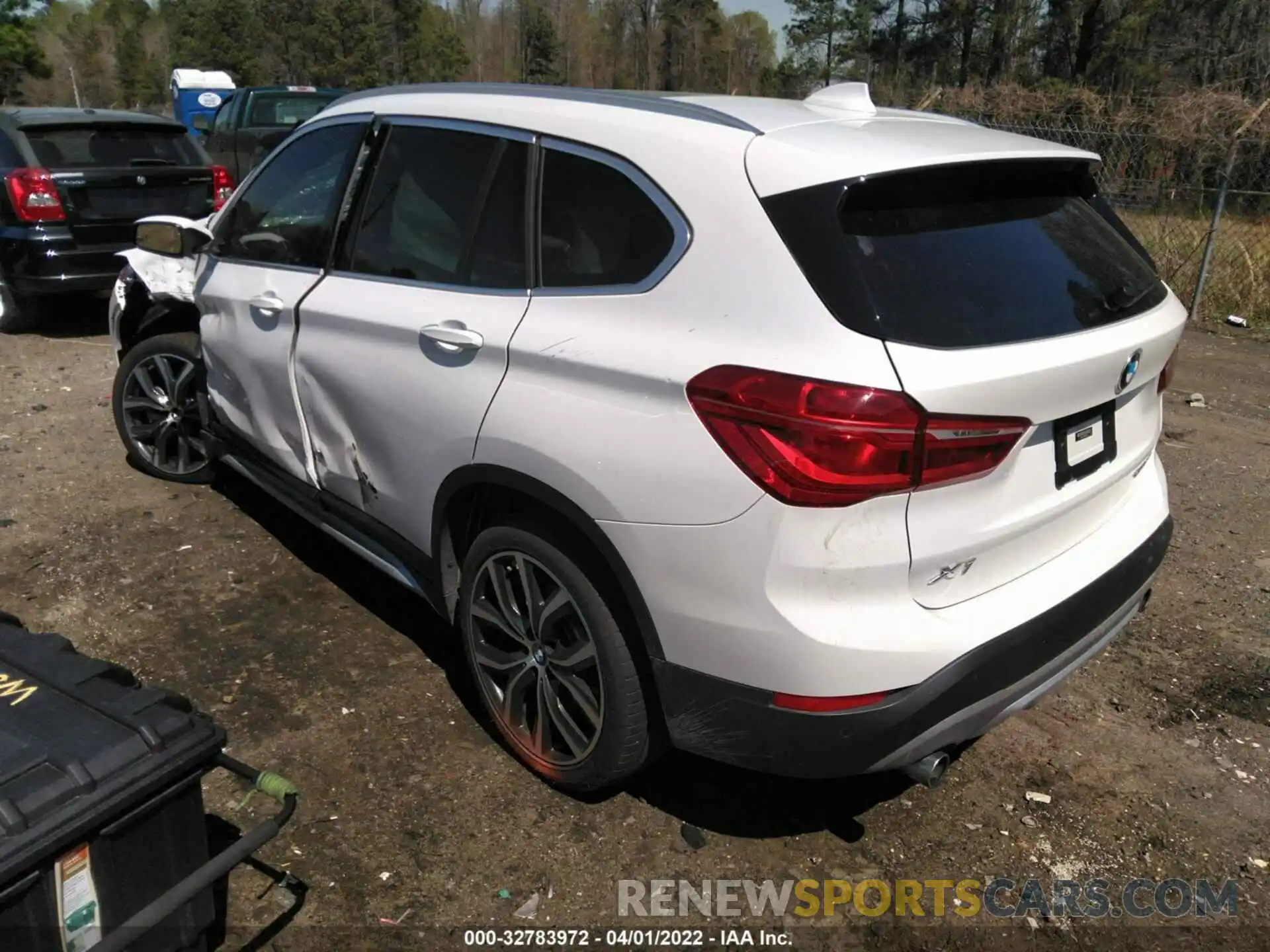 3 Фотография поврежденного автомобиля WBXHU7C58K5L12017 BMW X1 2019