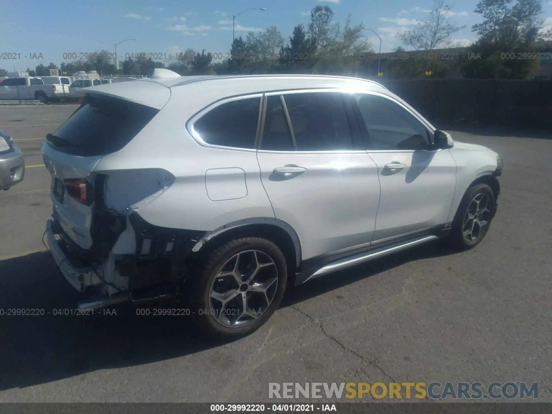 4 Photograph of a damaged car WBXHU7C59K3H46364 BMW X1 2019