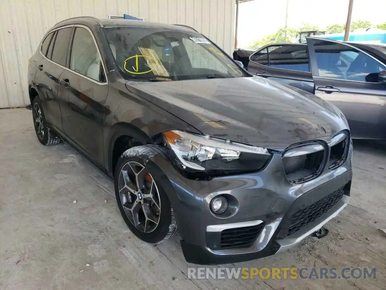 1 Фотография поврежденного автомобиля WBXHU7C59K3H46428 BMW X1 2019