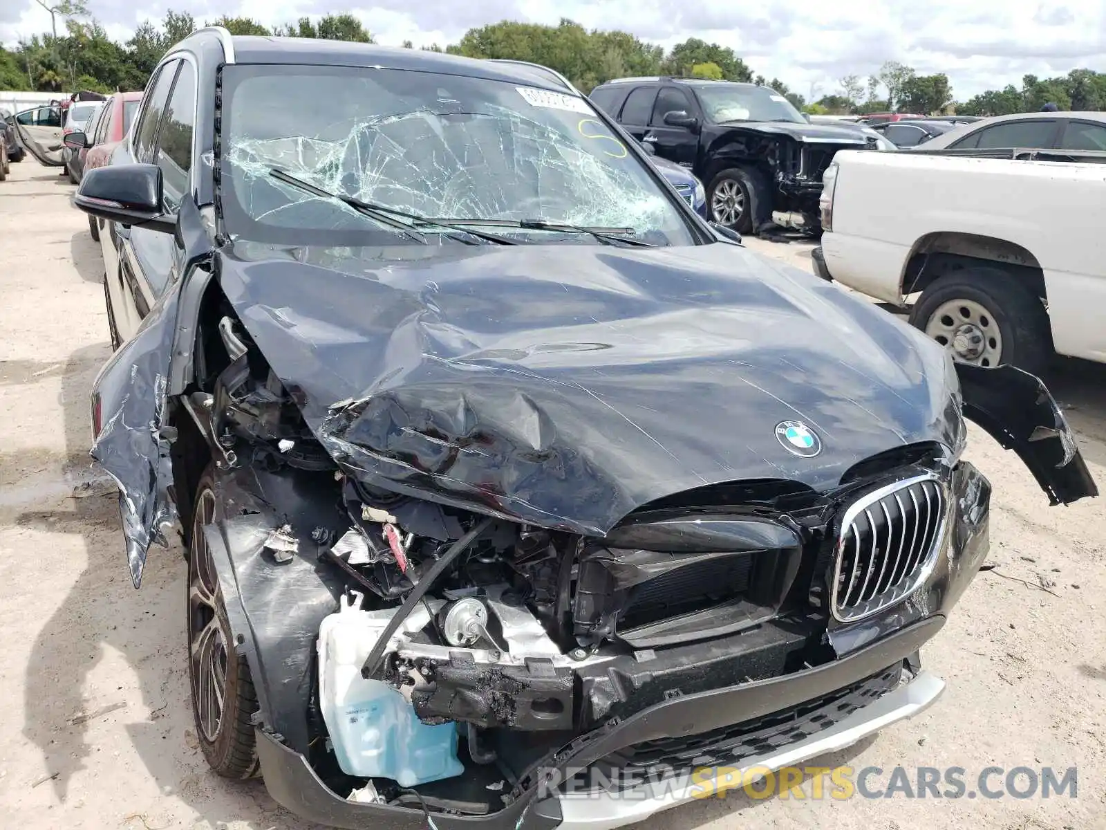 9 Photograph of a damaged car WBXHU7C59K5N25669 BMW X1 2019