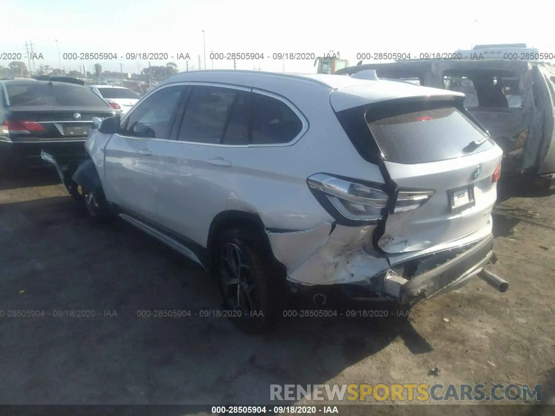 3 Фотография поврежденного автомобиля WBXHU7C5XK5L10477 BMW X1 2019