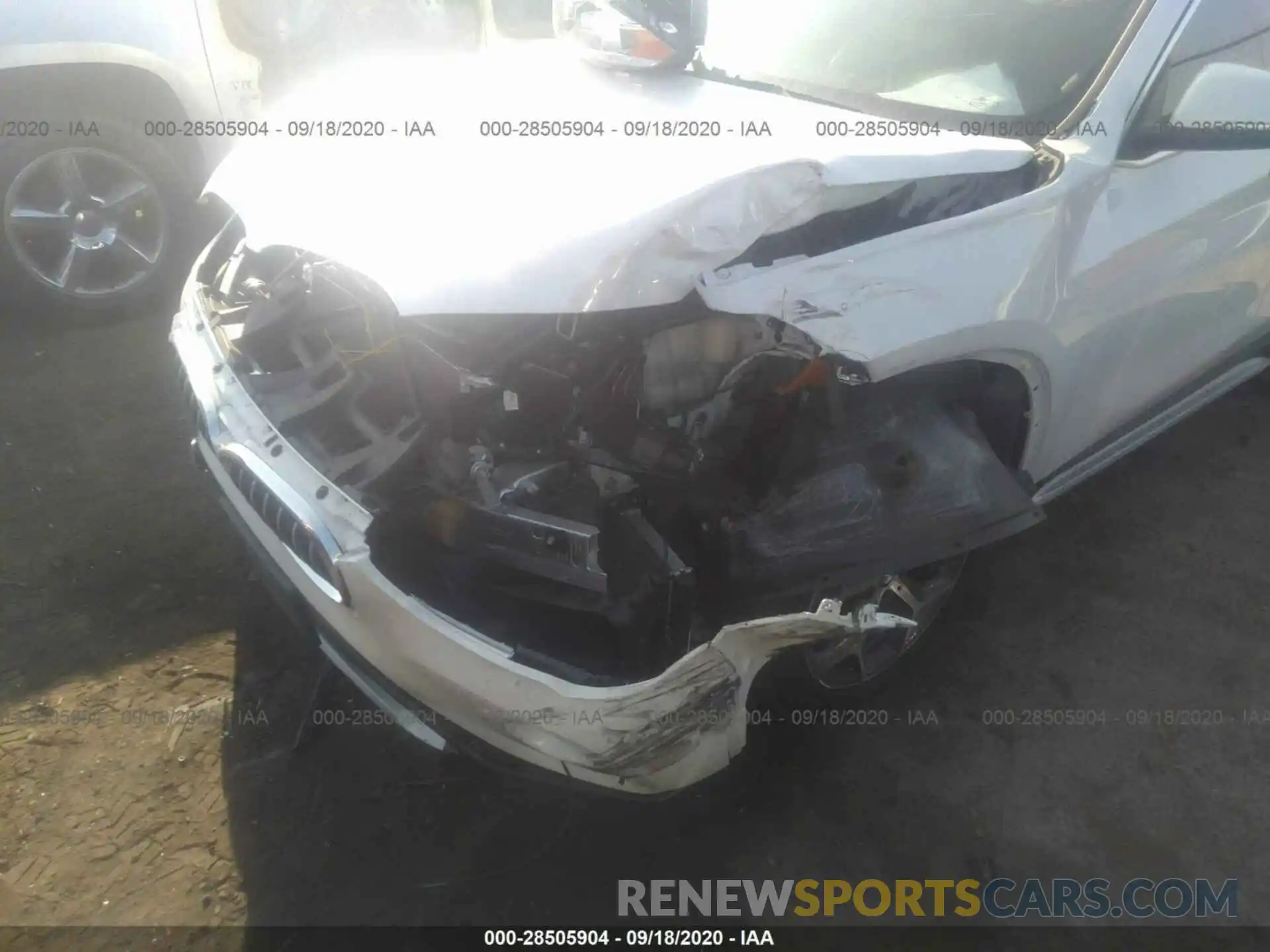 6 Photograph of a damaged car WBXHU7C5XK5L10477 BMW X1 2019