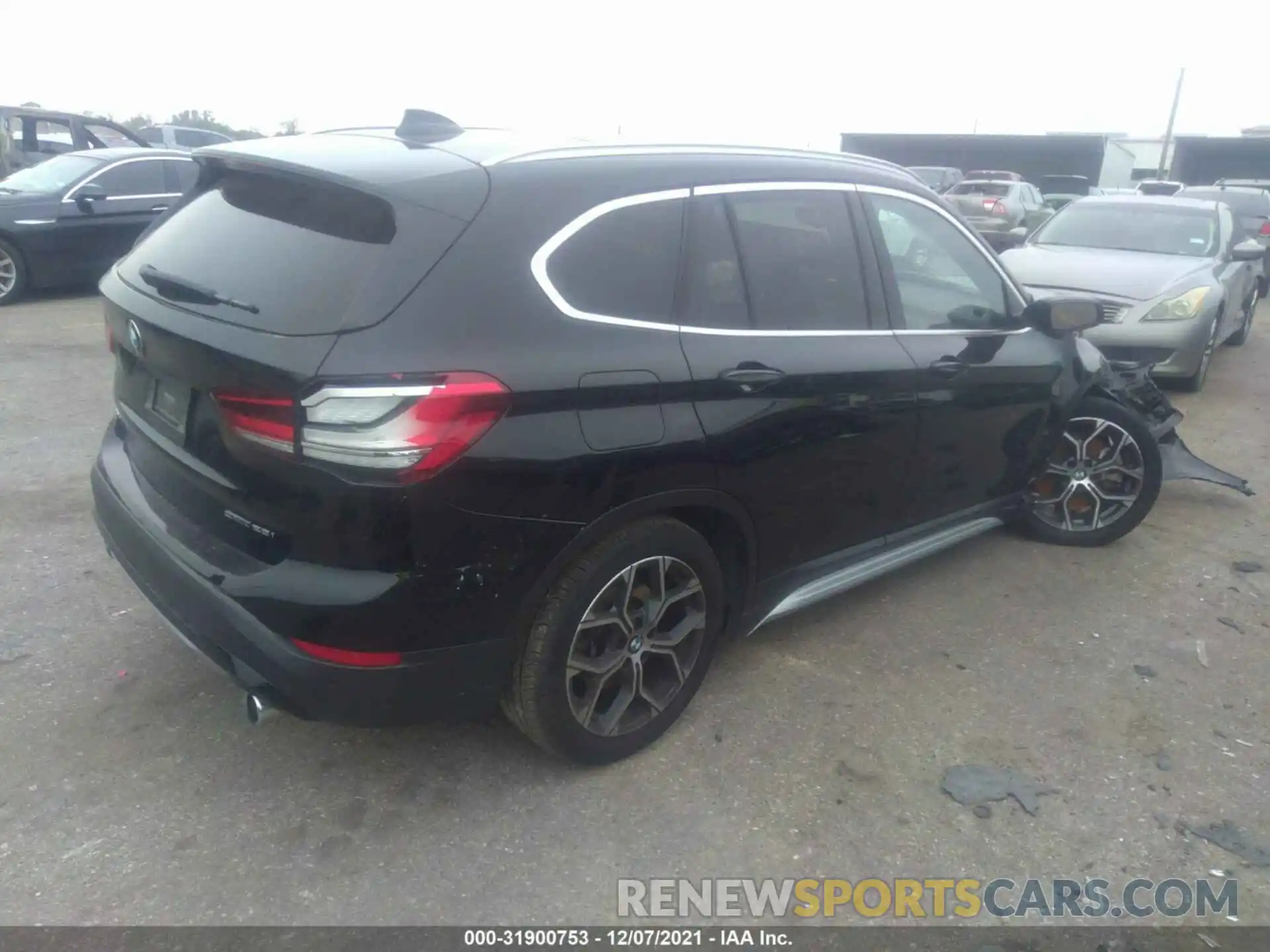 4 Фотография поврежденного автомобиля WBXJG7C01L5R75685 BMW X1 2020