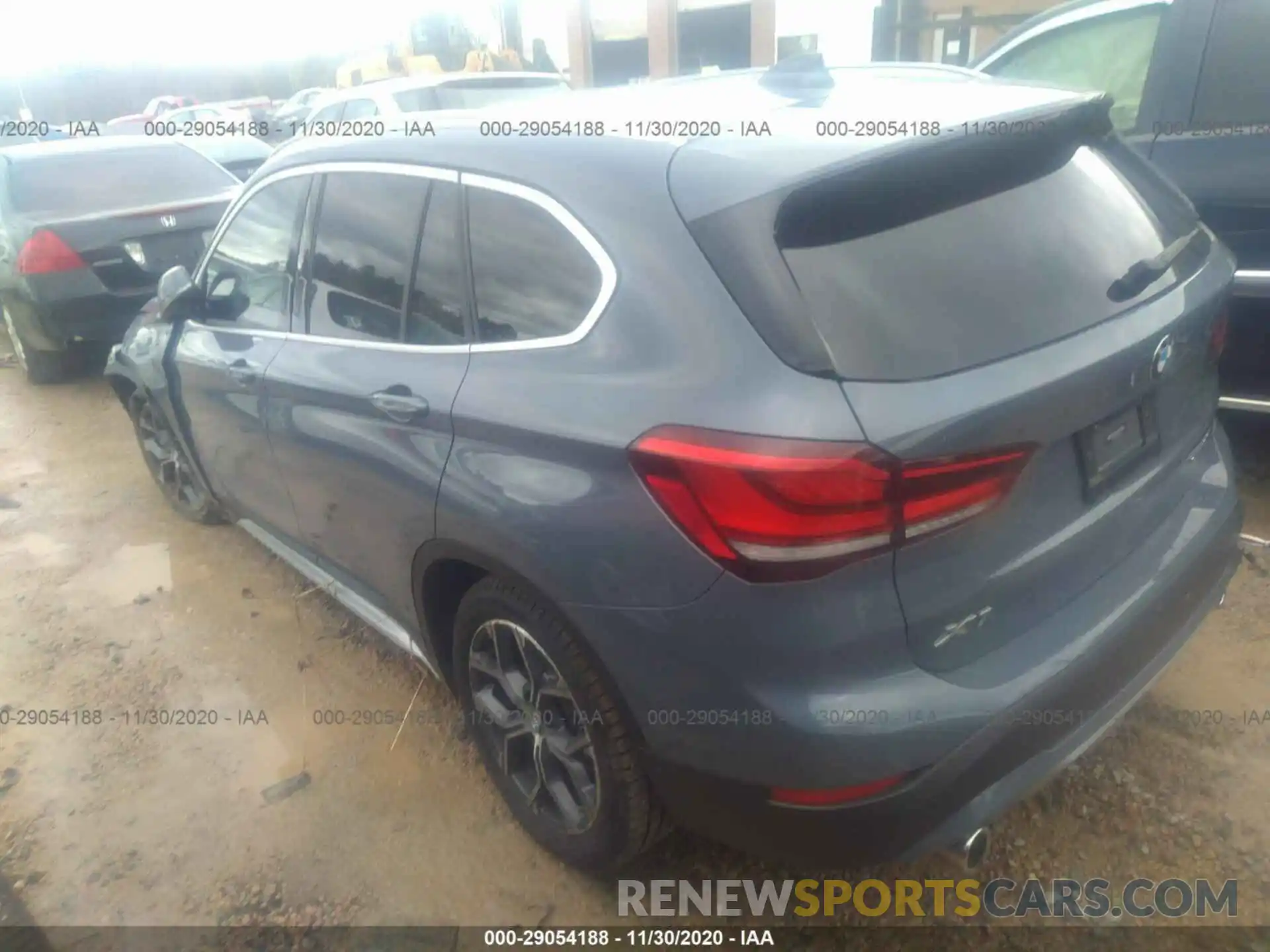 3 Фотография поврежденного автомобиля WBXJG7C02L5P52698 BMW X1 2020