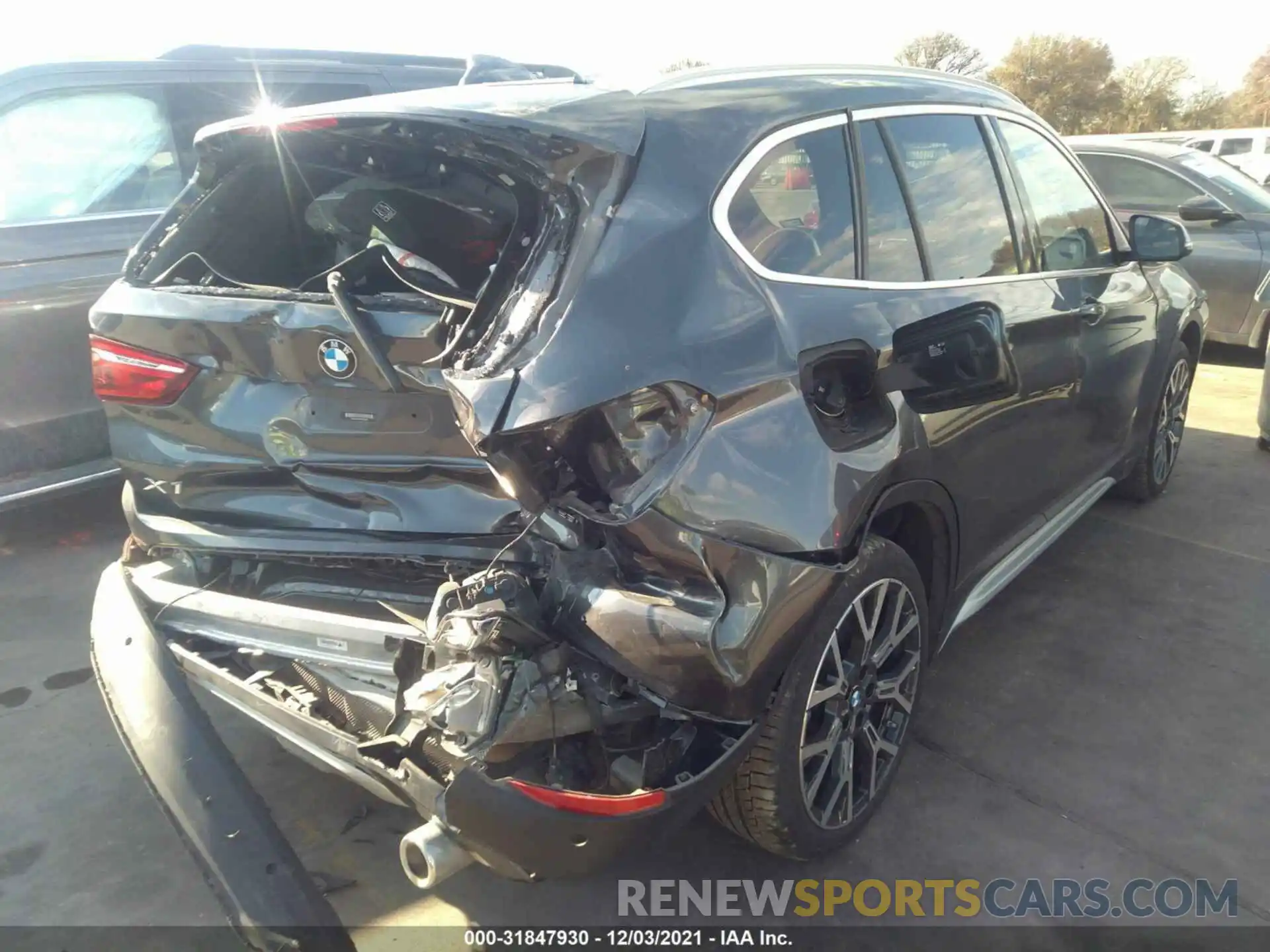 4 Photograph of a damaged car WBXJG7C03L5R53946 BMW X1 2020