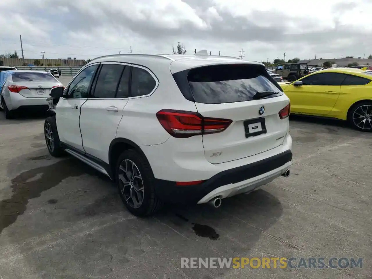 3 Photograph of a damaged car WBXJG7C03L5R95047 BMW X1 2020