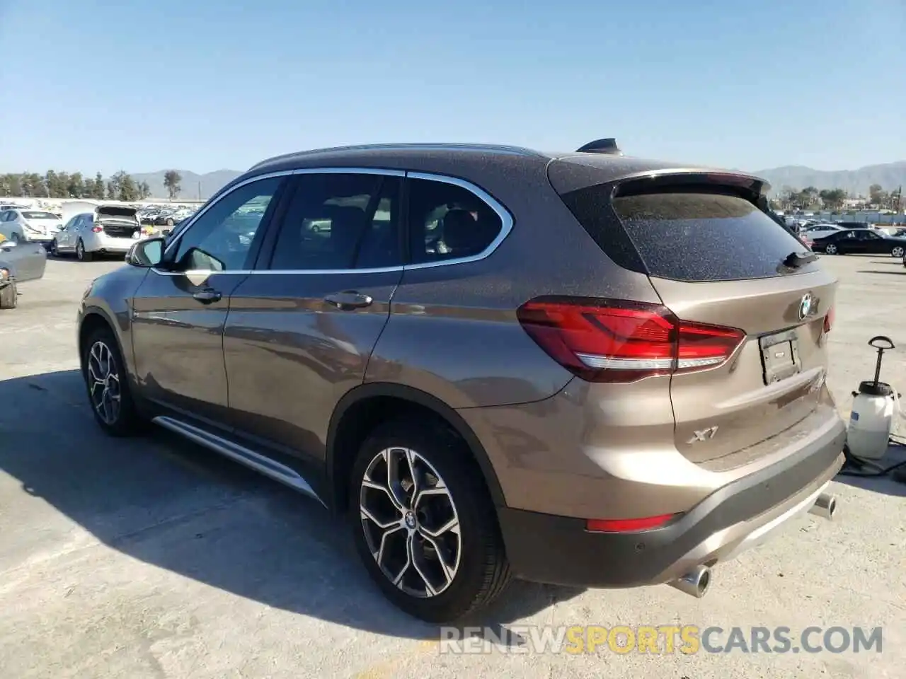 3 Фотография поврежденного автомобиля WBXJG7C04L5P42903 BMW X1 2020