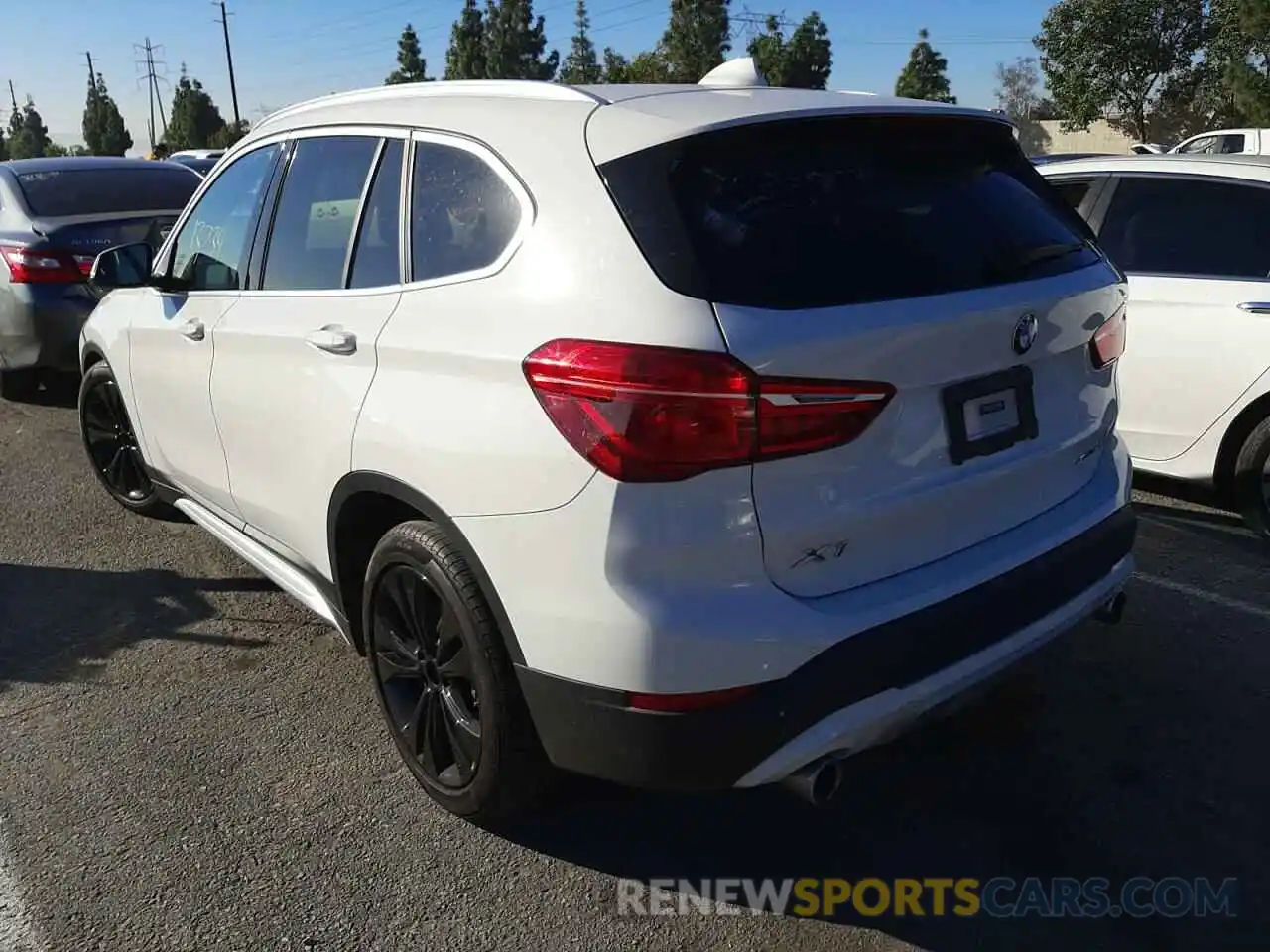 3 Photograph of a damaged car WBXJG7C04L5P71219 BMW X1 2020