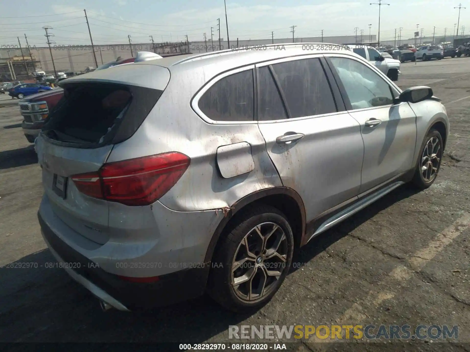 4 Фотография поврежденного автомобиля WBXJG7C05L5P47768 BMW X1 2020