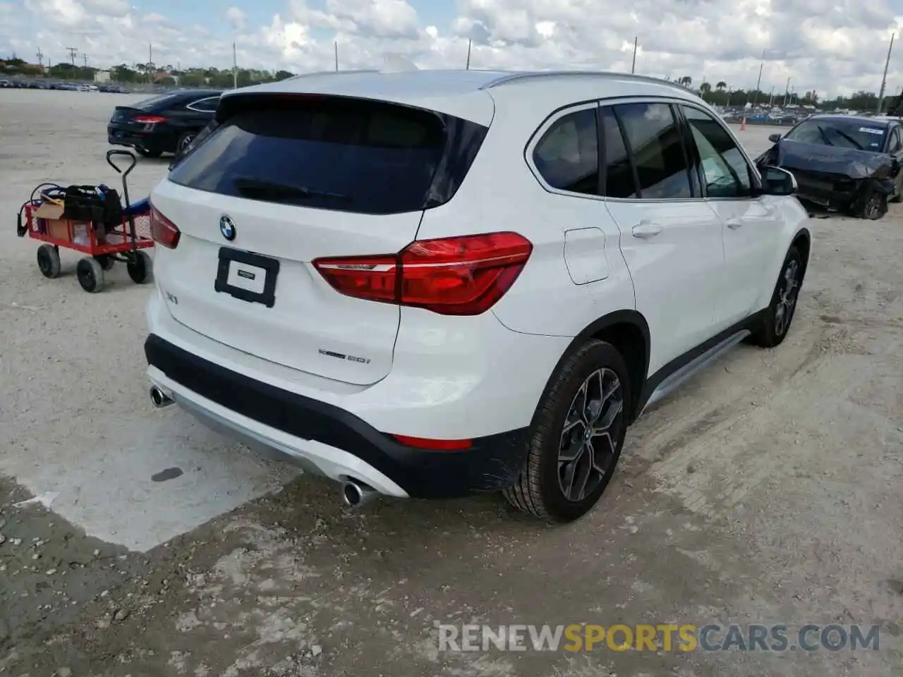 4 Photograph of a damaged car WBXJG7C05L5P58415 BMW X1 2020