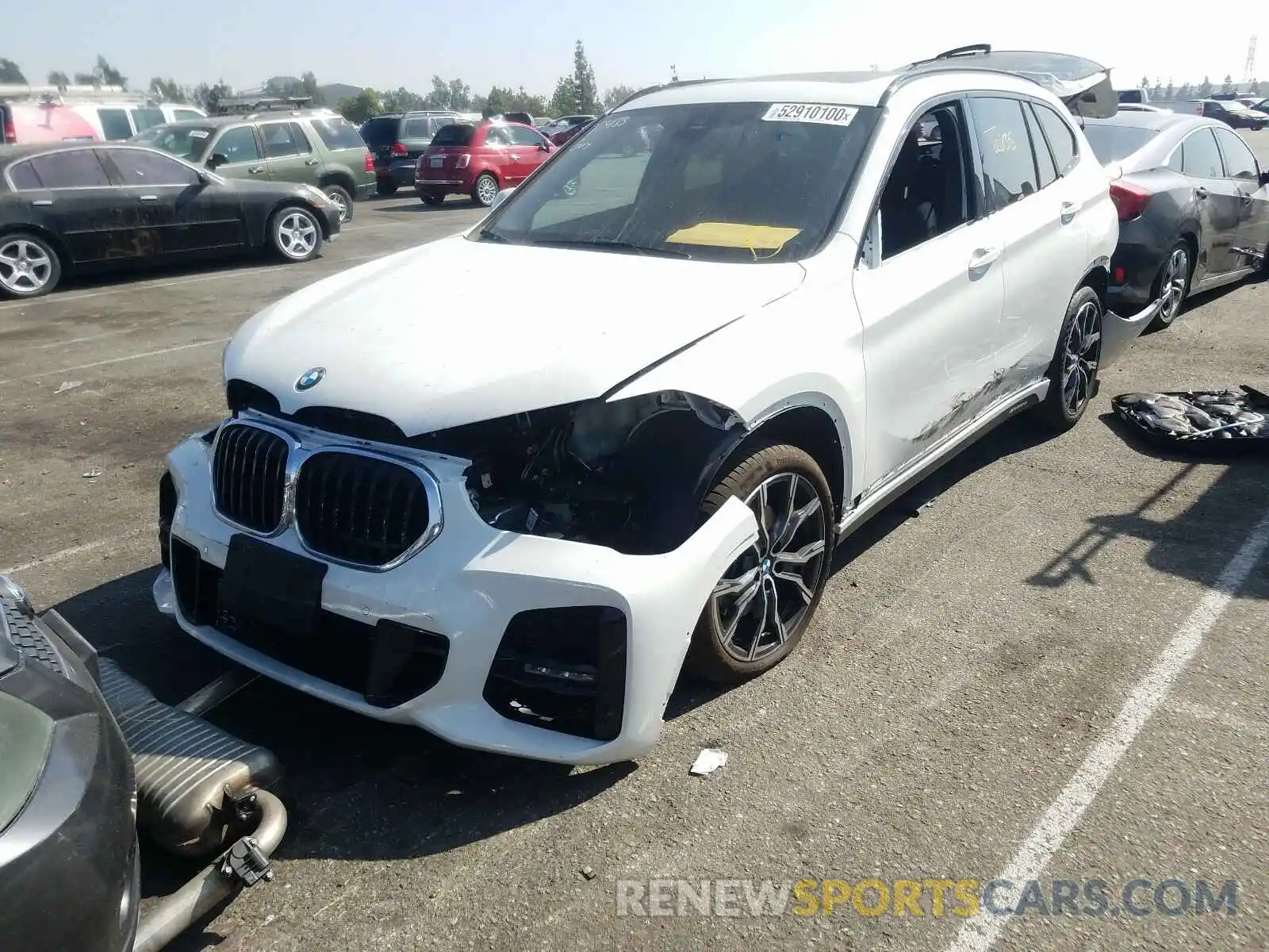 2 Фотография поврежденного автомобиля WBXJG7C06L5P24628 BMW X1 2020