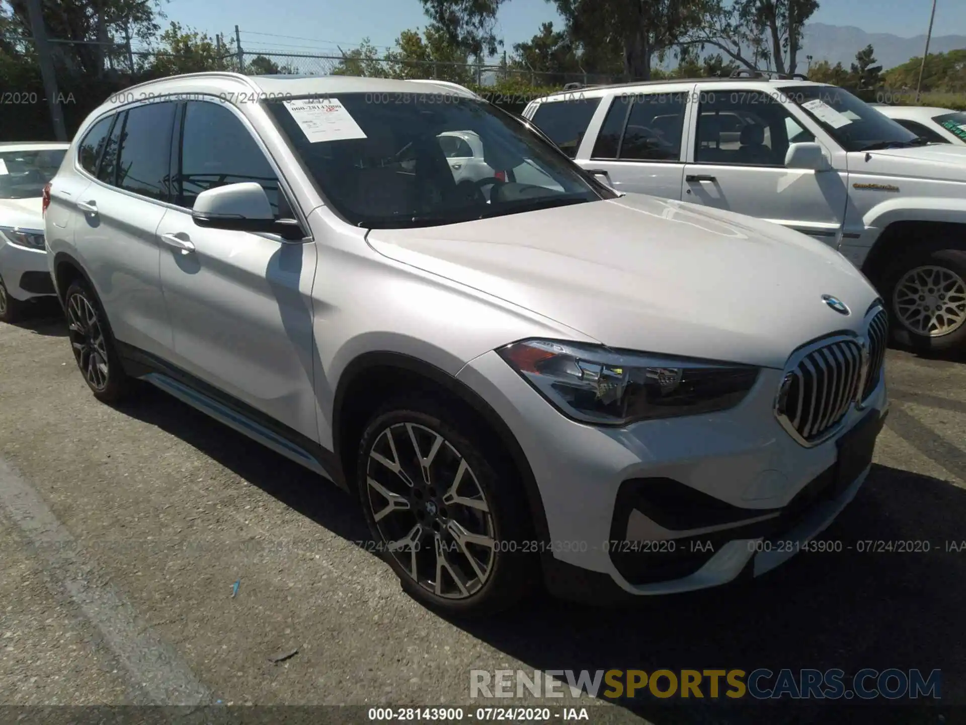 1 Фотография поврежденного автомобиля WBXJG7C06L5P98650 BMW X1 2020