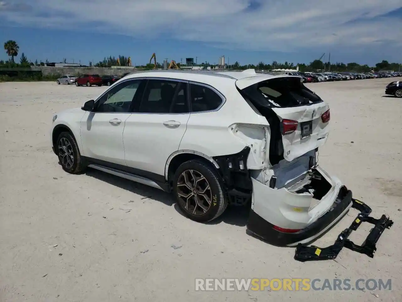 3 Photograph of a damaged car WBXJG7C07L5P30339 BMW X1 2020