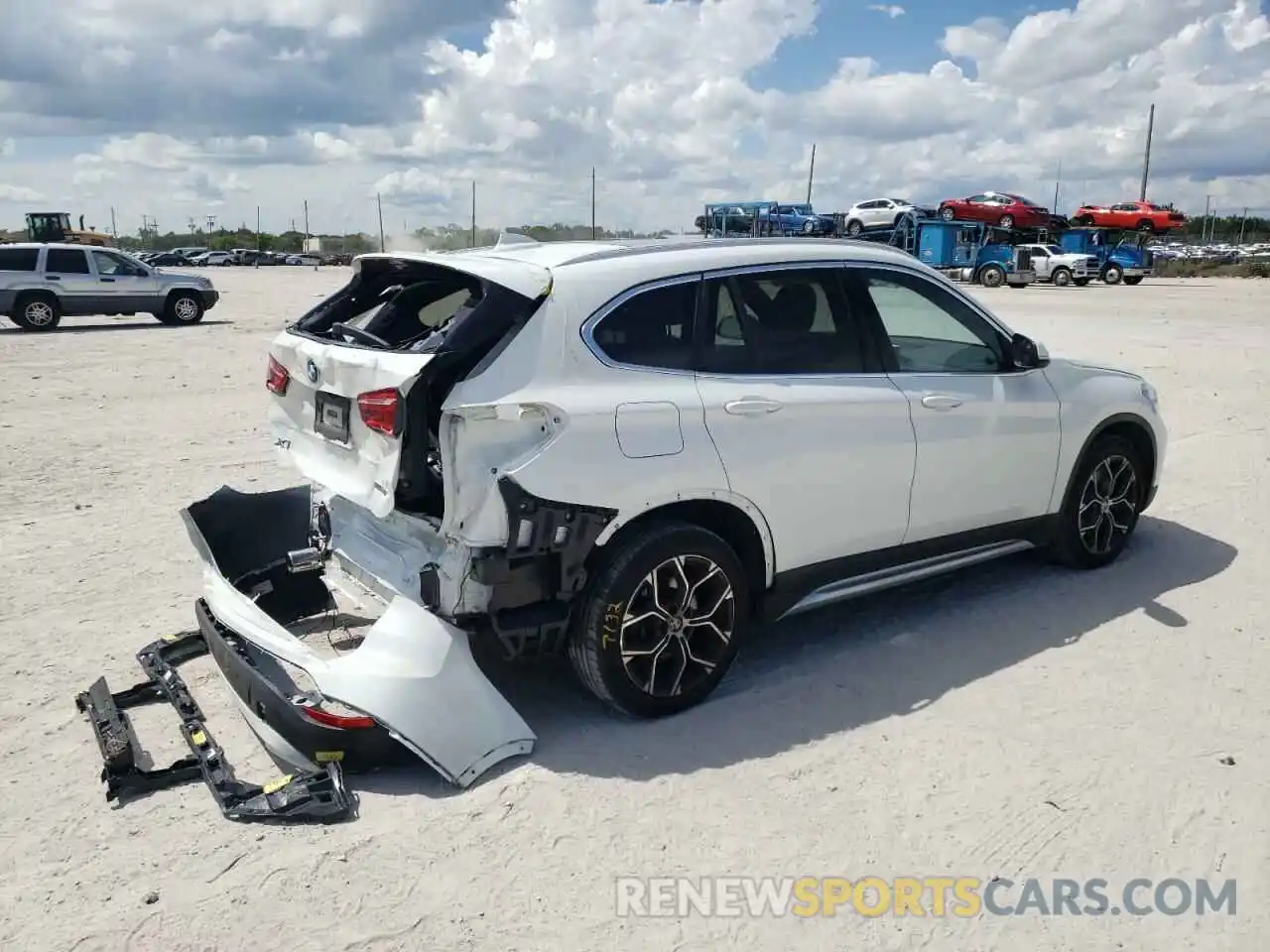 4 Photograph of a damaged car WBXJG7C07L5P30339 BMW X1 2020