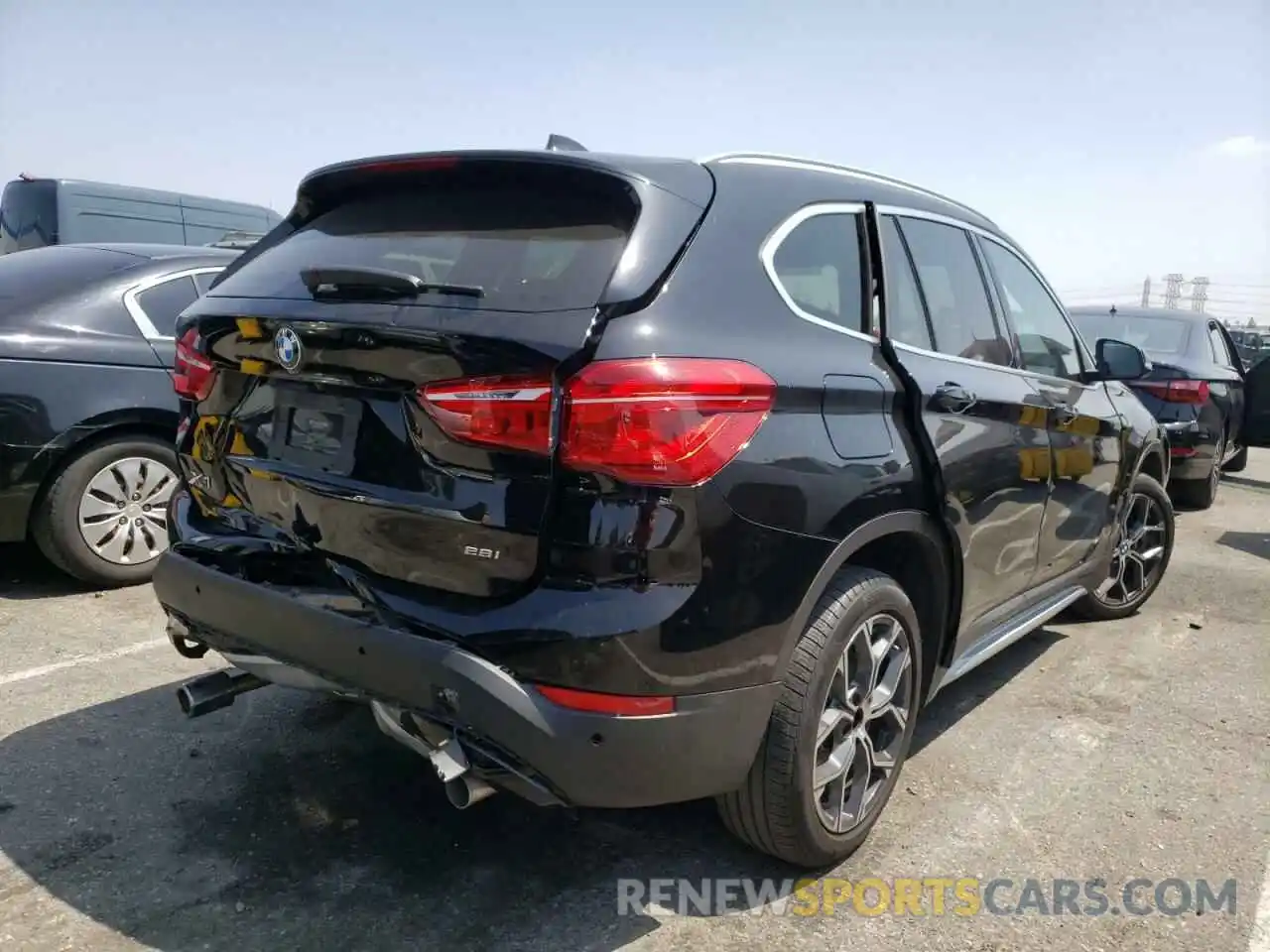 4 Фотография поврежденного автомобиля WBXJG7C07L5P32365 BMW X1 2020