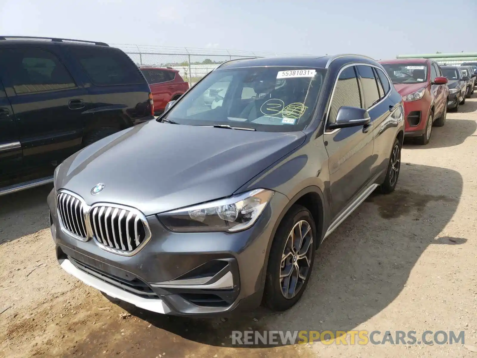 2 Фотография поврежденного автомобиля WBXJG7C0XL5P40301 BMW X1 2020