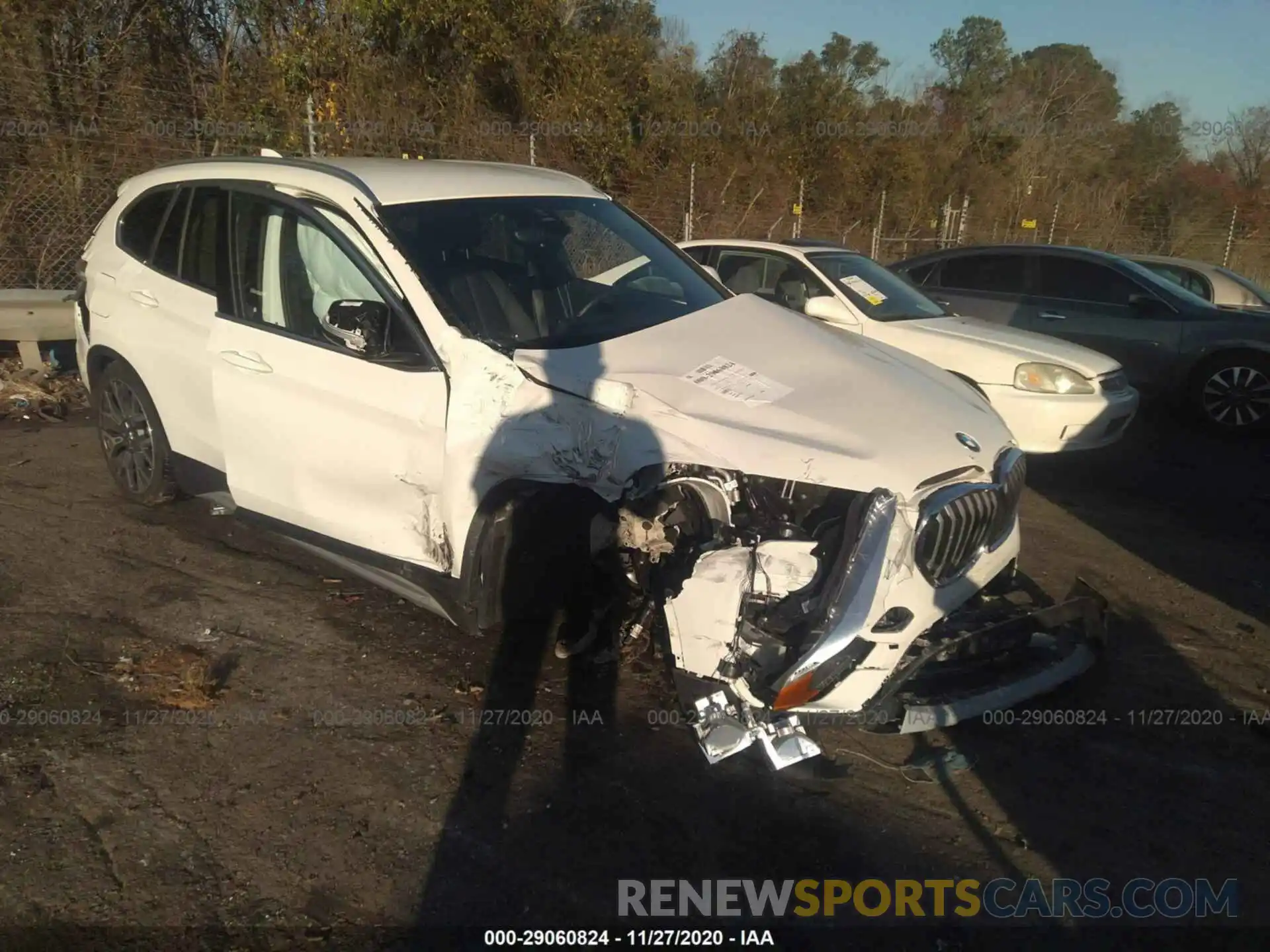 1 Фотография поврежденного автомобиля WBXJG7C0XL5P67482 BMW X1 2020