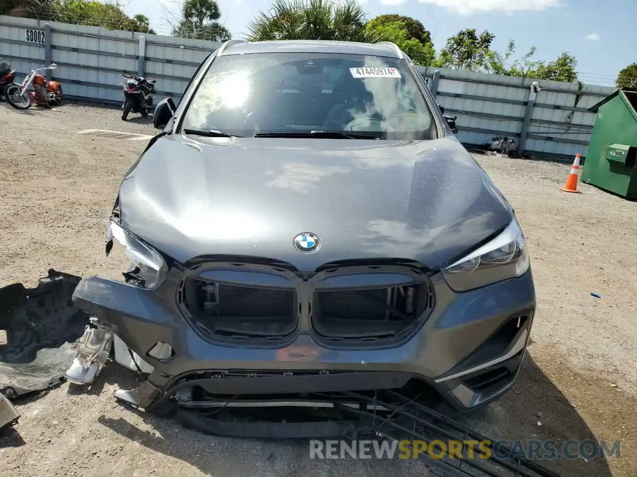 5 Photograph of a damaged car WBXJG9C00L5P46376 BMW X1 2020