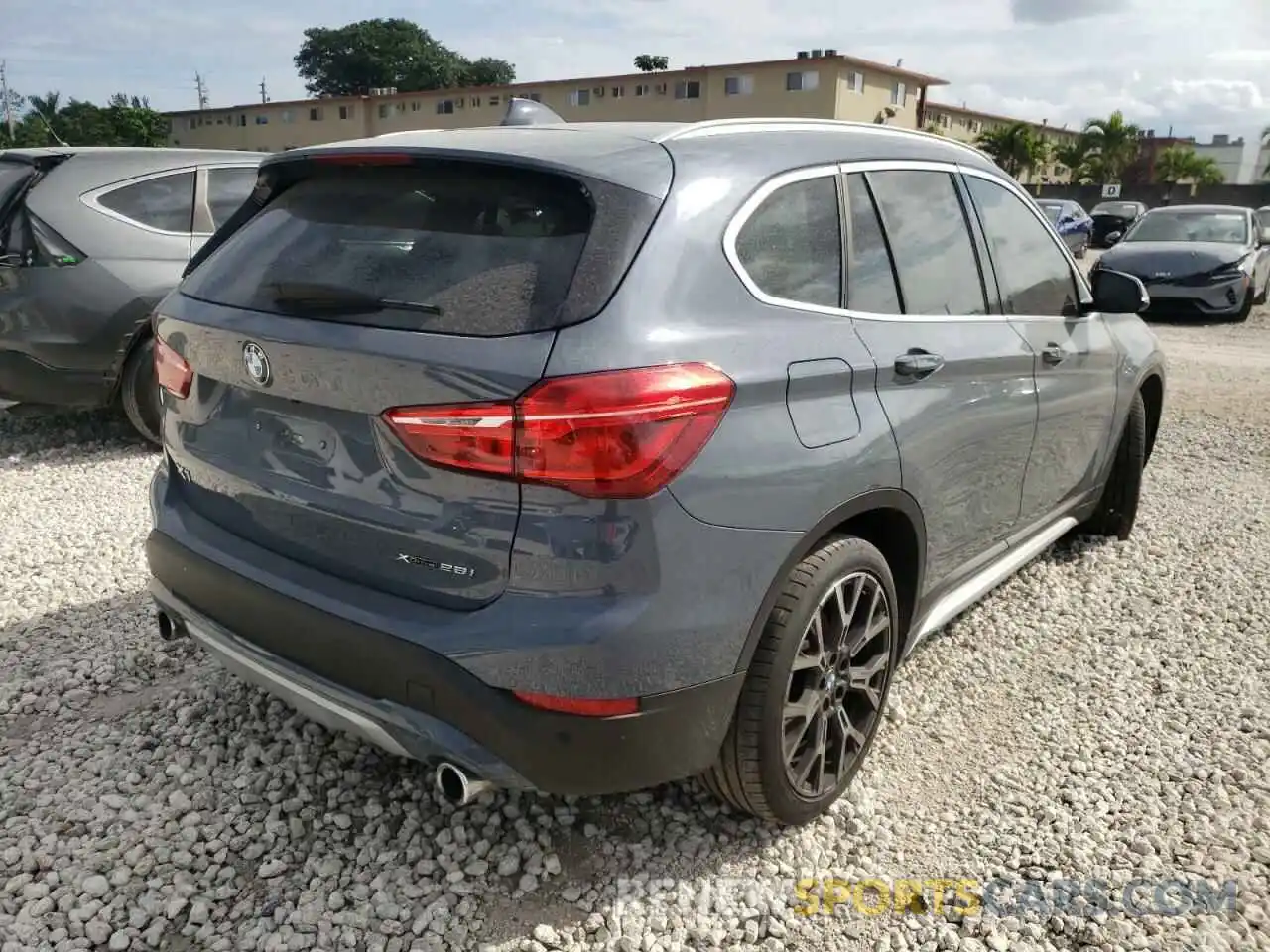 4 Фотография поврежденного автомобиля WBXJG9C00L5P63761 BMW X1 2020